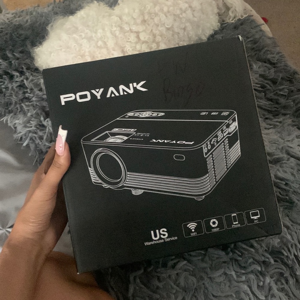 Poyank Projector with Wi-Fi